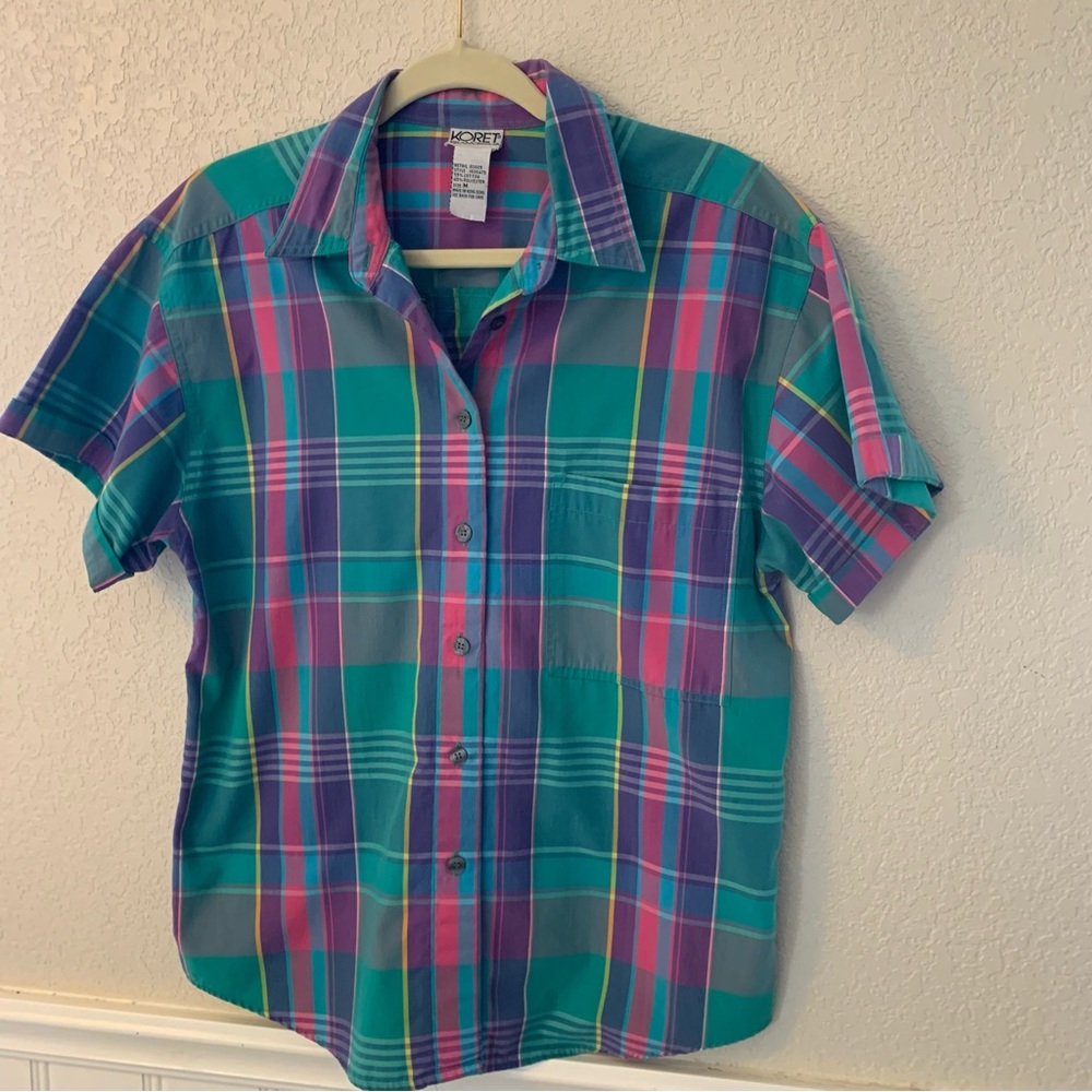 Koret short sleeve button down shirt,top, blouse